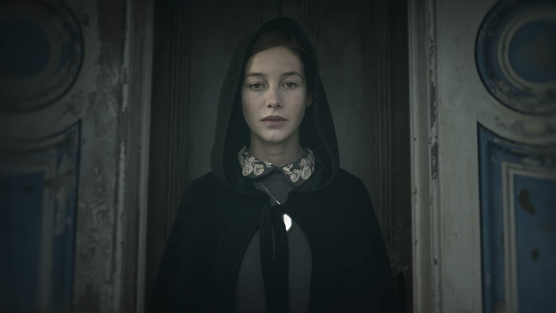 مشاهدة فيلم The Lodgers (2018) مترجم HD اون لاين